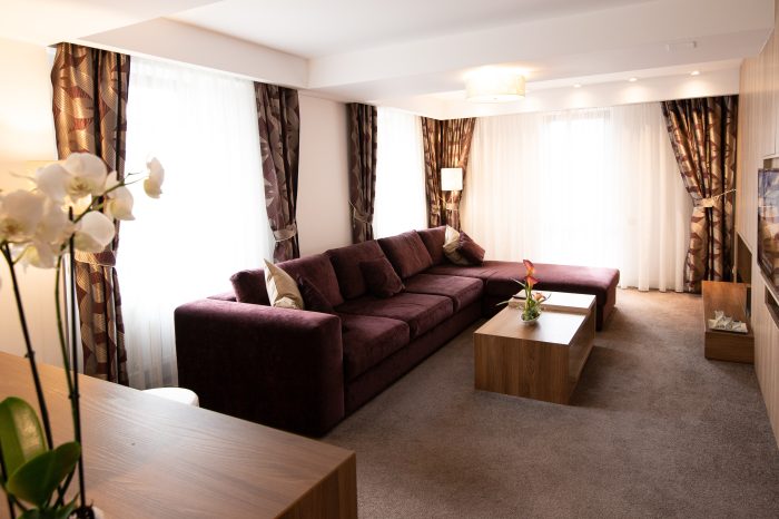 APARTAMENT CU SEMINEU - FOTO 3